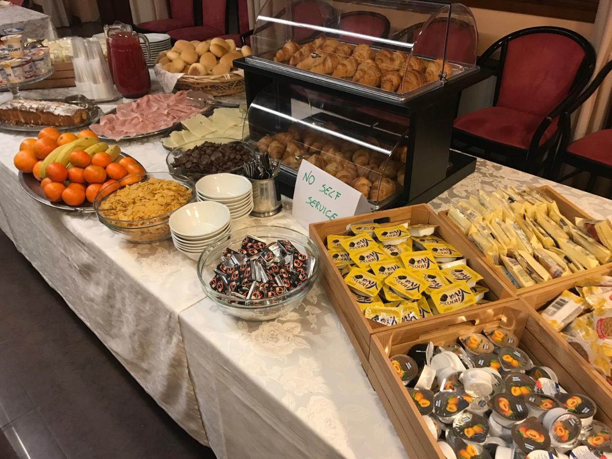 利比亚酒店 菲诺德尔德尔蒙特 外观 照片